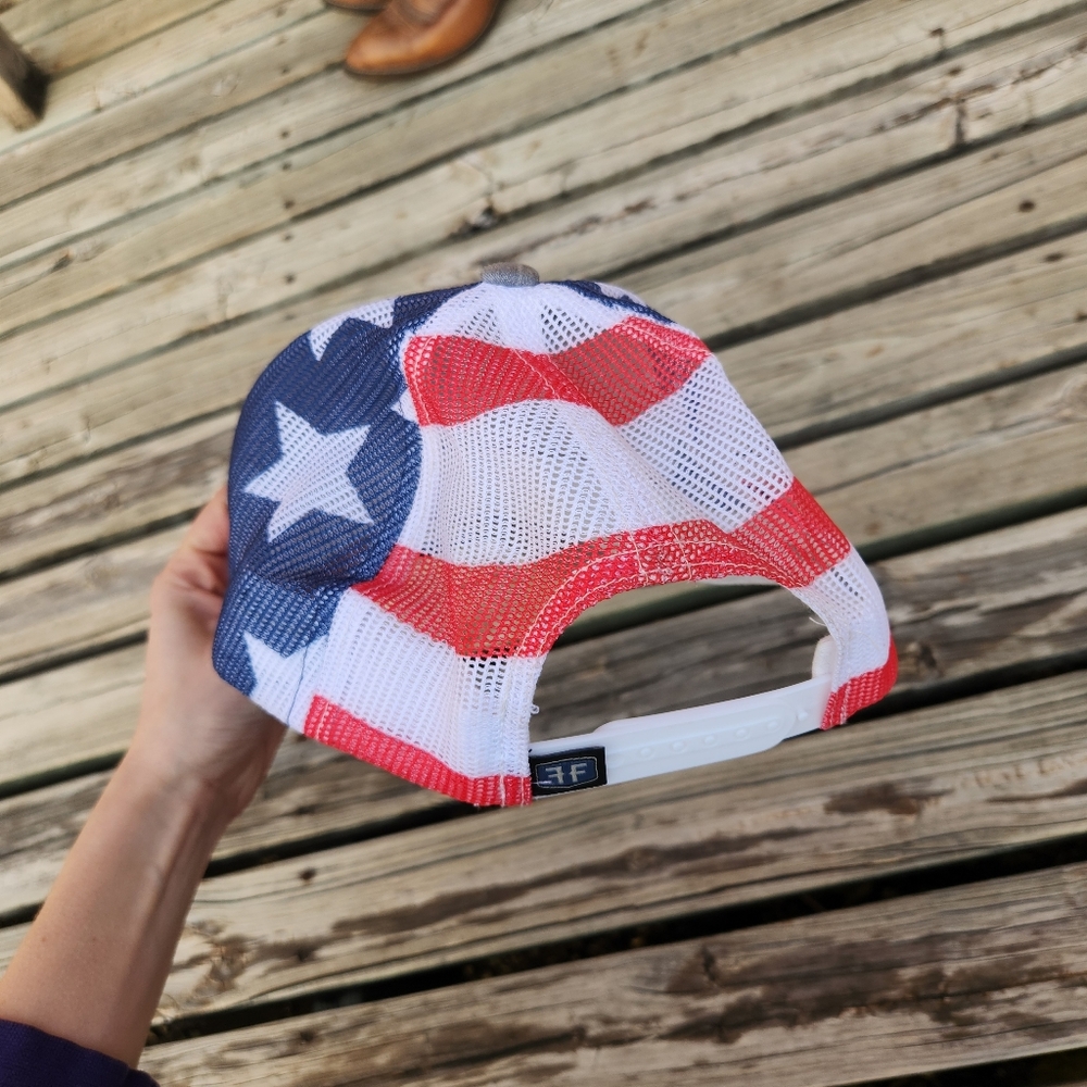 Larson Farms Patriotic Stars & Stripes Summer Hat Snap Back Farm Focused Mens - Picture 2 of 4